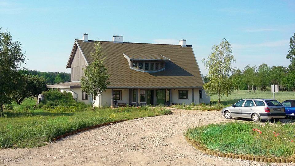 Chamedafne W Puszczy Kampinoskiej Brochów Eksteriør billede